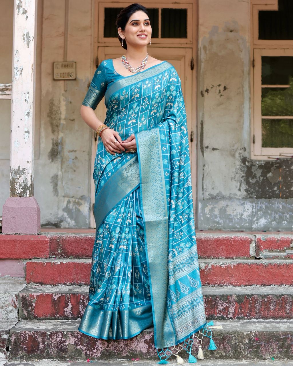 PURE SILK DIGITALLY PRINTED SAREE WEAVED WITH GOLDEN ZARI COMES WITH TASSELS