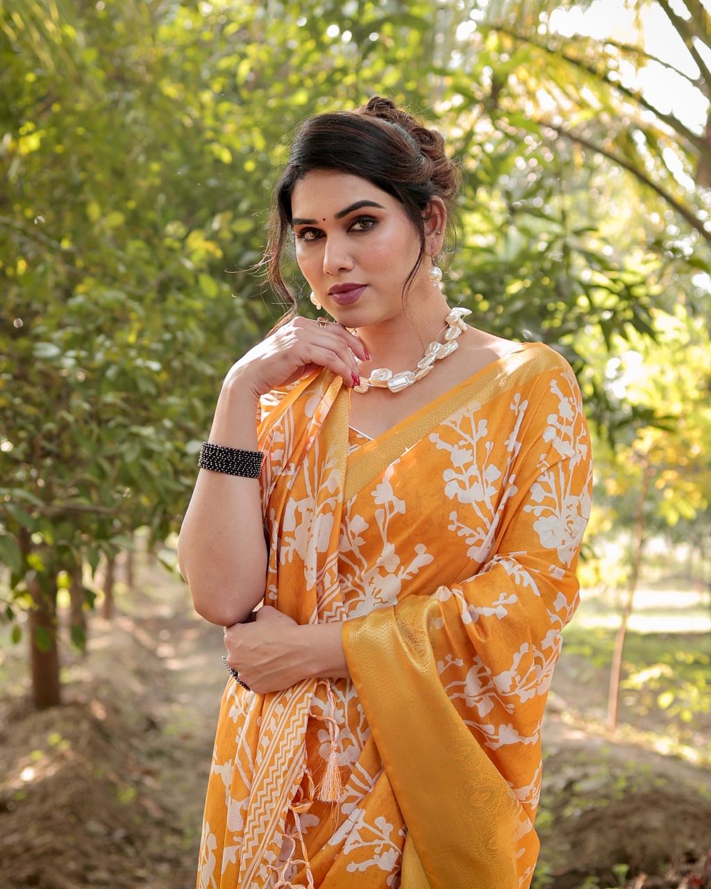 PURE SILK DIGITALLY PRINTED SAREE WEAVED WITH GOLDEN ZARI COMES WITH TASSELS