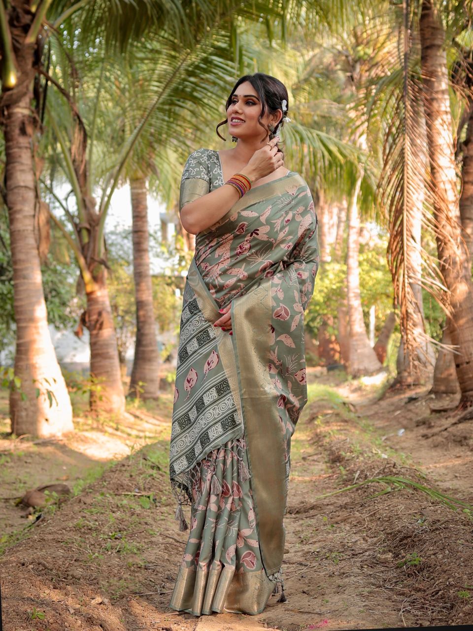 PURE SILK DIGITALLY PRINTED SAREE WEAVED WITH GOLDEN ZARI COMES WITH TASSELS