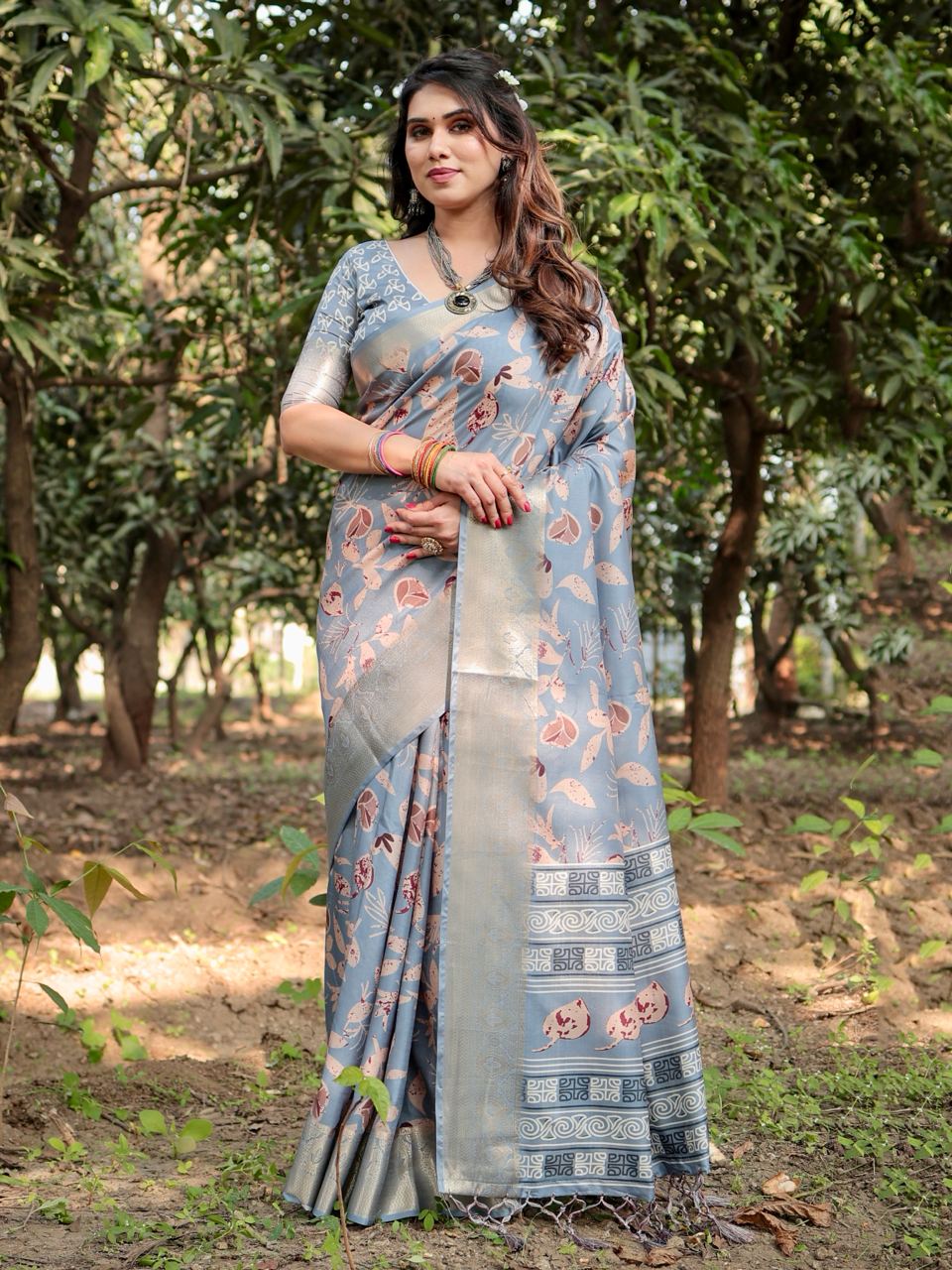 PURE SILK DIGITALLY PRINTED SAREE WEAVED WITH GOLDEN ZARI COMES WITH TASSELS