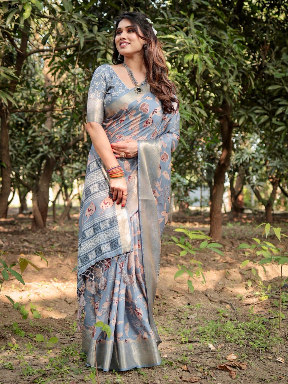 PURE SILK DIGITALLY PRINTED SAREE WEAVED WITH GOLDEN ZARI COMES WITH TASSELS