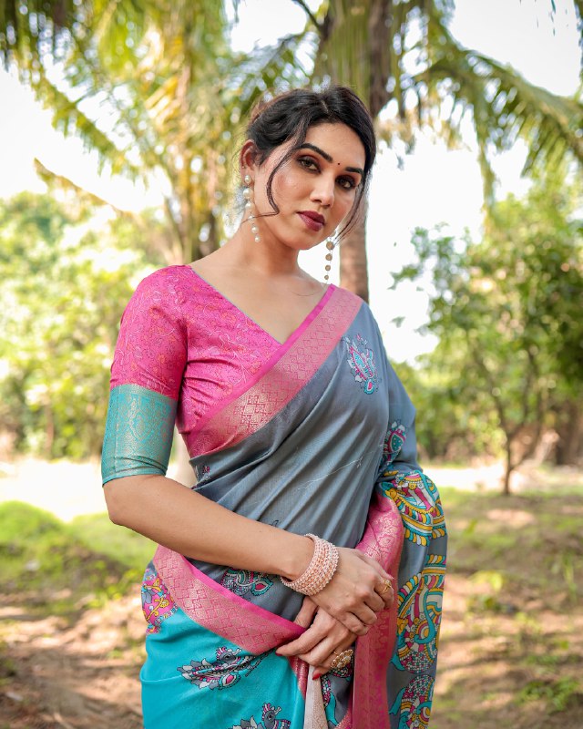 PURE SILK DIGITALLY PRINTED SAREE WEAVED WITH GOLDEN ZARI COMES WITH TASSELS