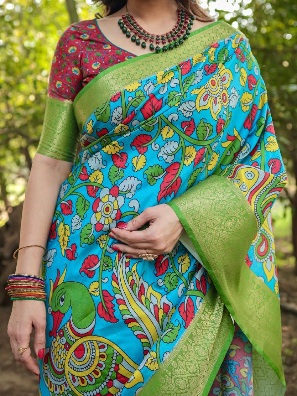 PURE SILK DIGITALLY PRINTED SAREE WEAVED WITH GOLDEN ZARI COMES WITH TASSELS