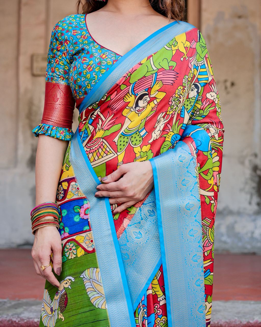 PURE SILK DIGITALLY PRINTED SAREE WEAVED WITH GOLDEN ZARI COMES WITH TASSELS