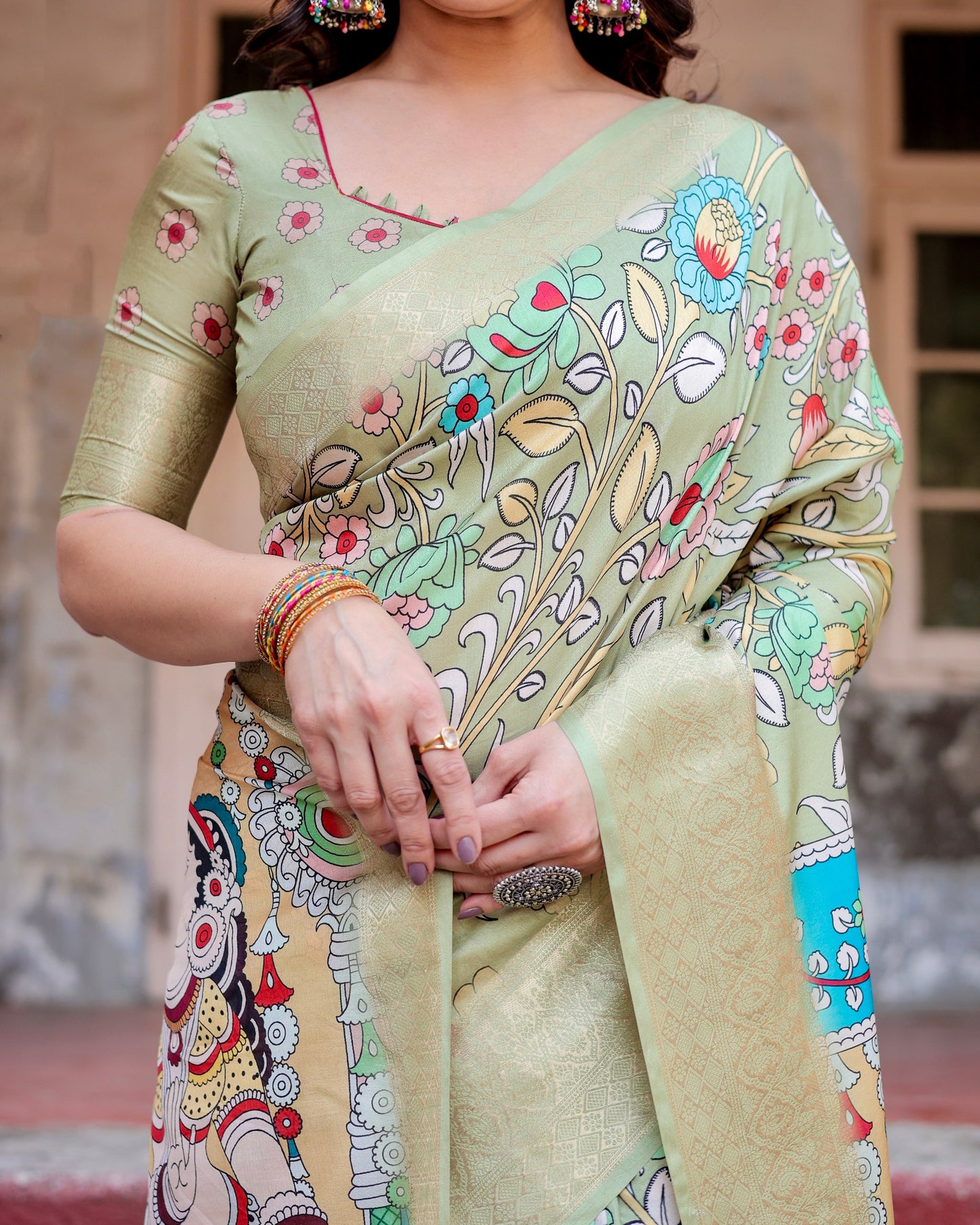 PURE SILK DIGITALLY PRINTED SAREE WEAVED WITH GOLDEN ZARI COMES WITH TASSELS