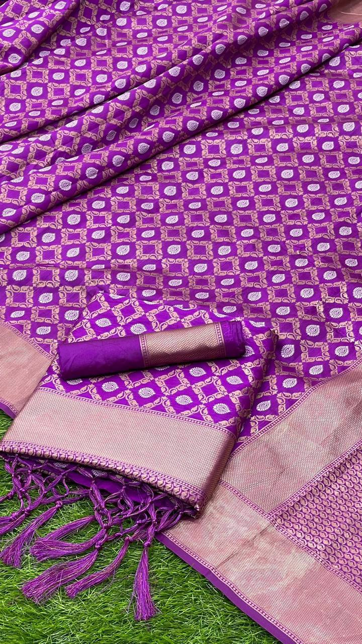 Magenta Colour With Silver Zari Butta & Golden Zari Waving Banarasi Beautiful Saree With Blouse With Beautiful Tassels