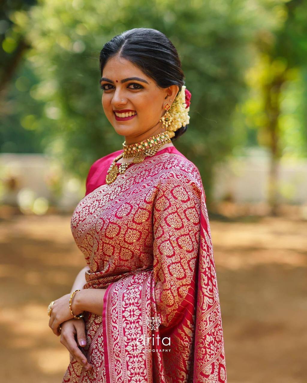 Wedding Look Red Silver Zari Weaving Banarasi Beautiful Saree With Blouse With Beautiful Tassels