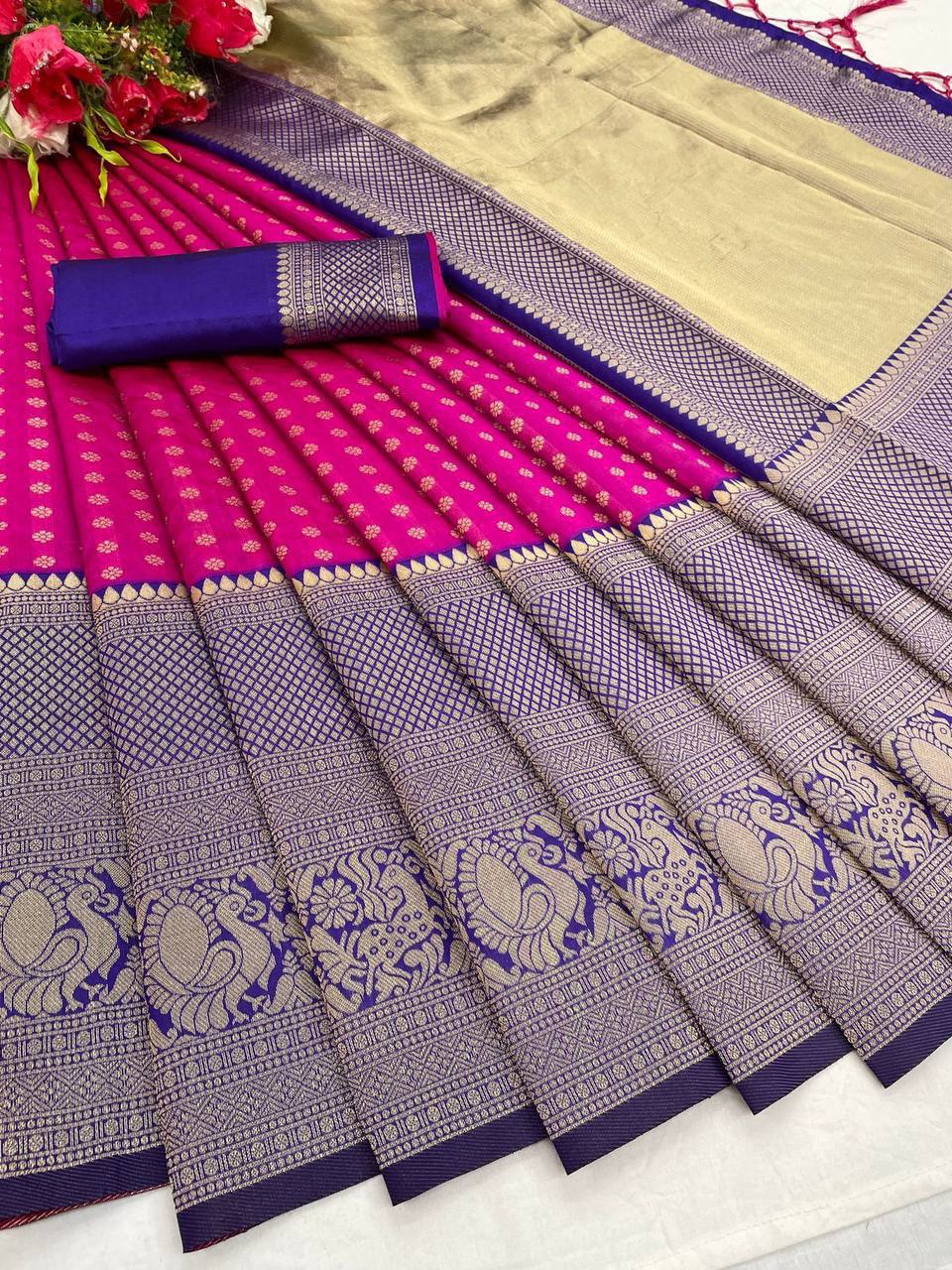 Rani Saree With Viloet Border Banarasi Beautiful Saree With Blouse With Beautiful Tassels