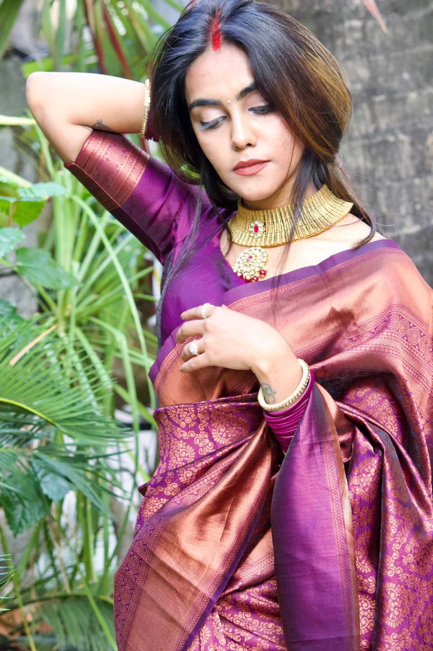 Magenta Colour With Copper Zari Weaving Designer Banarasi Beautiful Saree With Blouse