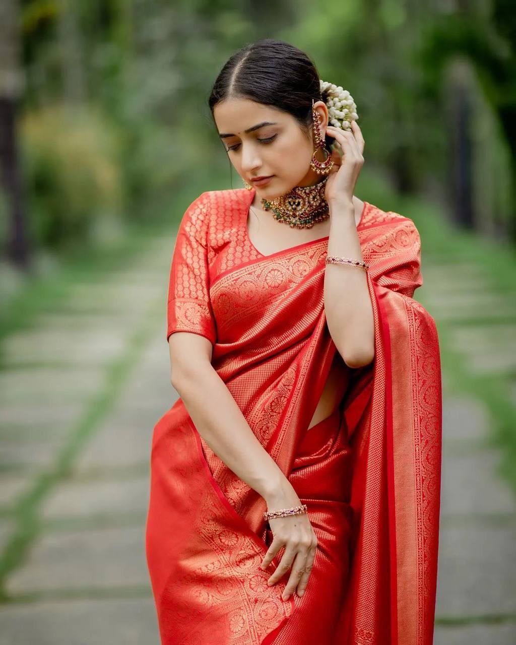 Designer Red Colour Banarasi Beautiful Saree With Blouse
