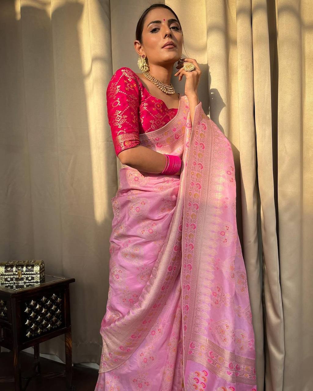 ONION PINK PURE SOFT SILK SAREE WITH TWIRLING BLOUSE PIECE