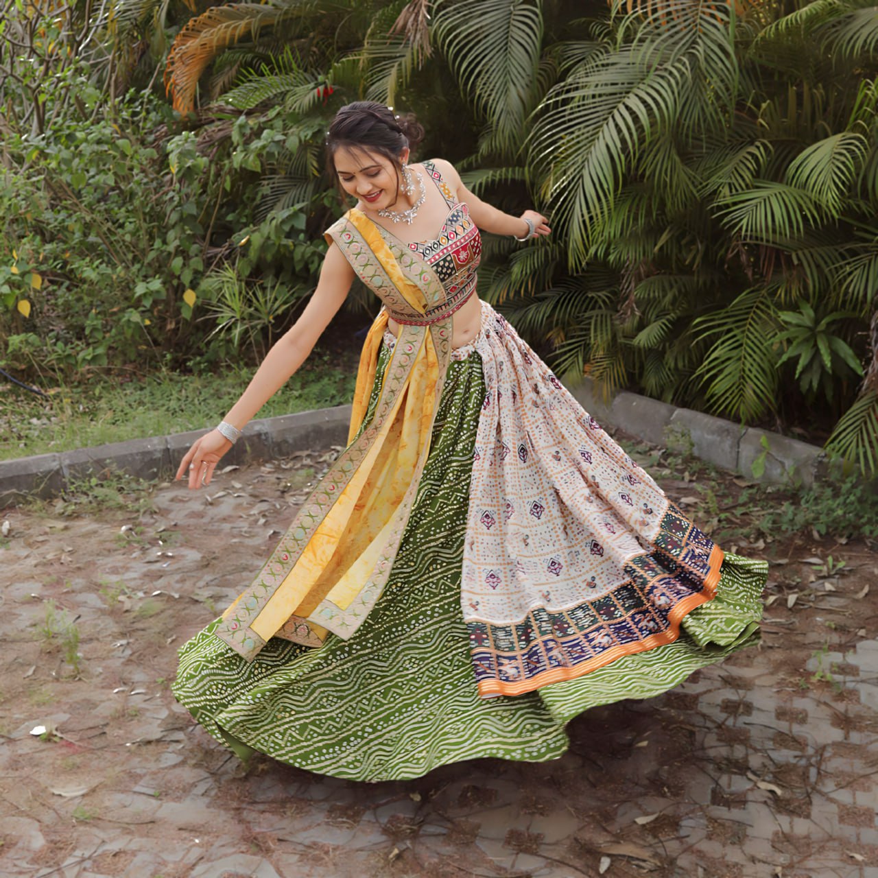 Bandhej Patola Foil Print Lahenga Choli Full Stitched
