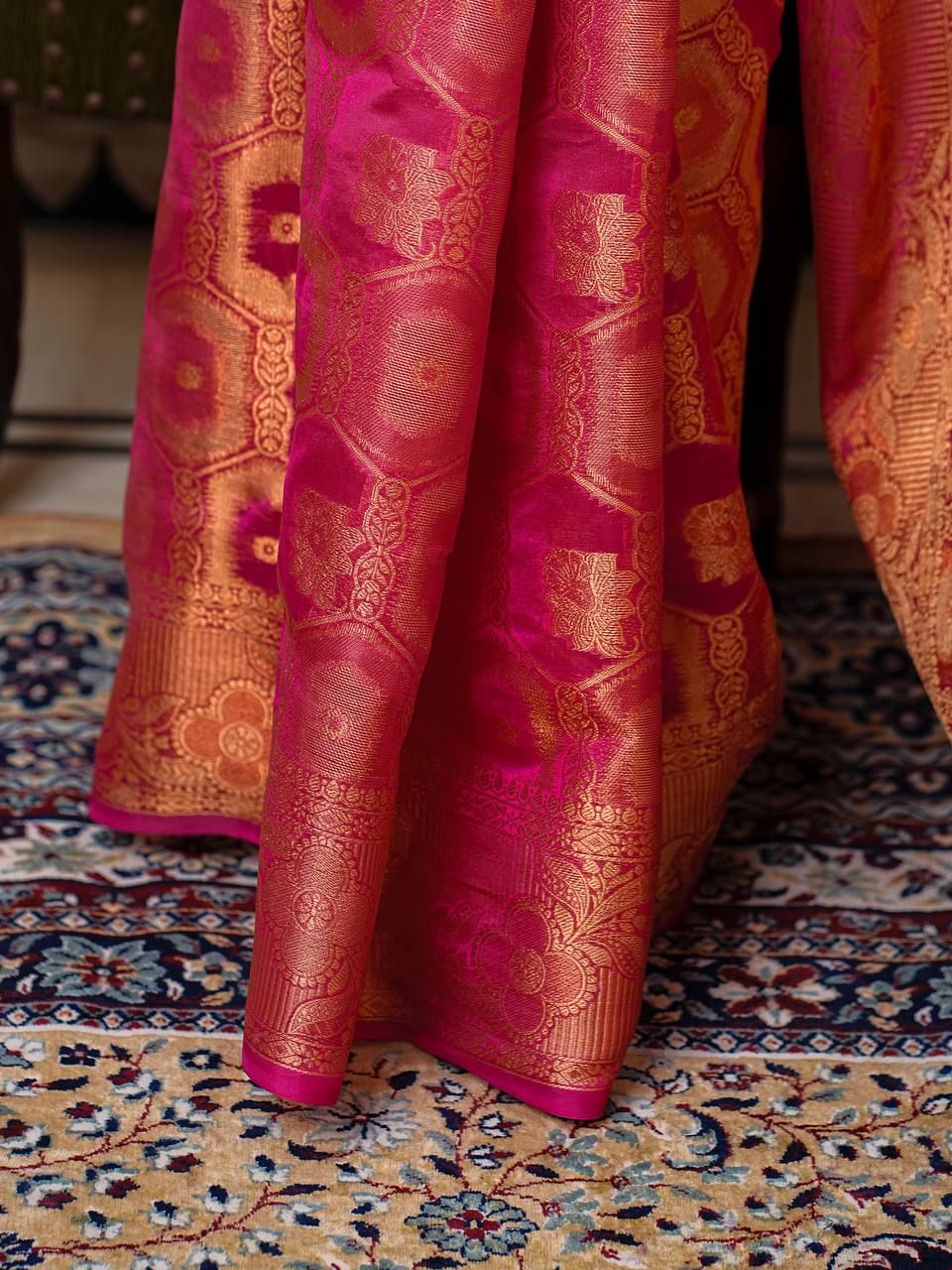 Pure Organza Saree Exuding Regal Charm With Its Rich Pallu And Intricate Brocade