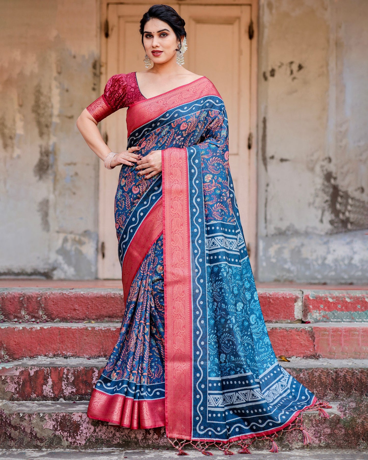 PURE SILK DIGITALLY PRINTED SAREE WEAVED WITH GOLDEN ZARI COMES WITH TASSELS
