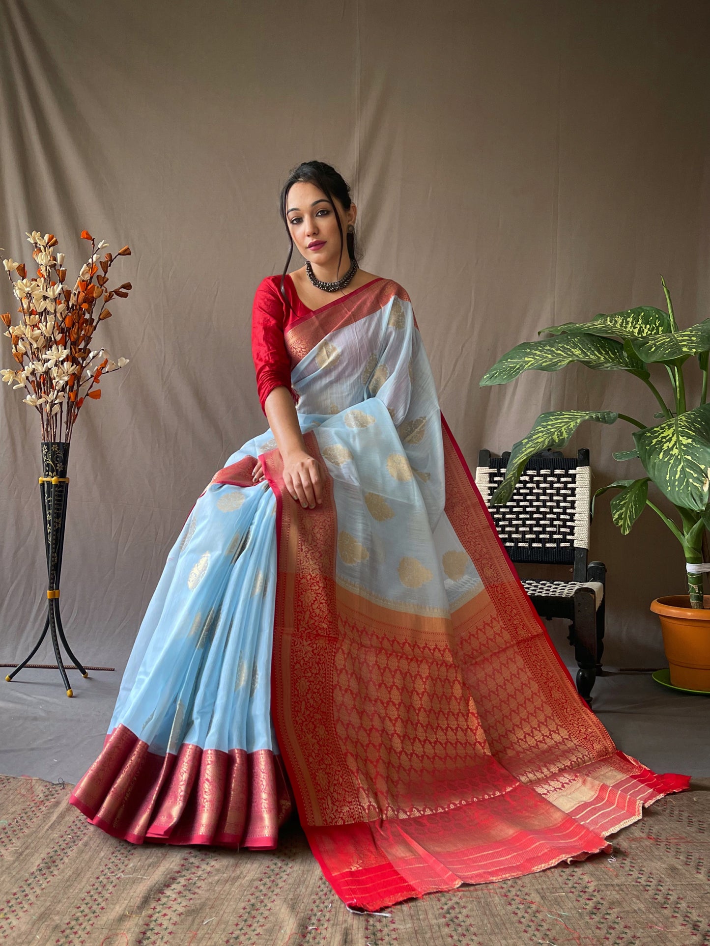 Sky Blue Soft Linen Weaving Sarees With Contrast Weaving Border And Pallu. Paired With Contrast Unstitched Blouse