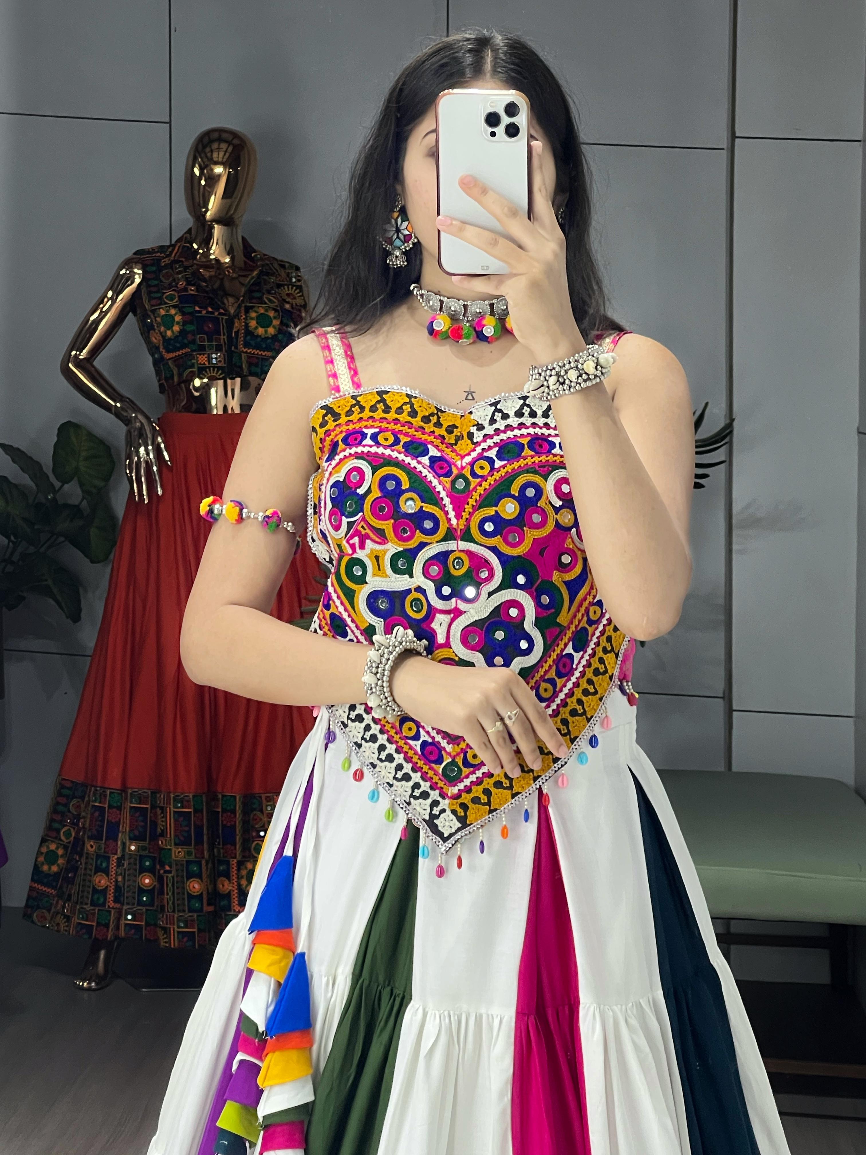 Navratri Lehenga 2026: Perfect Garba & Dandiya Look Guide
