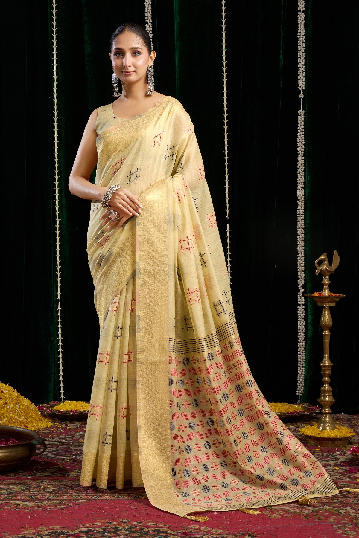 Cream Lightweight Spun Cotton Saree with Zari Border – Elegant Daily & Office Wear Saree