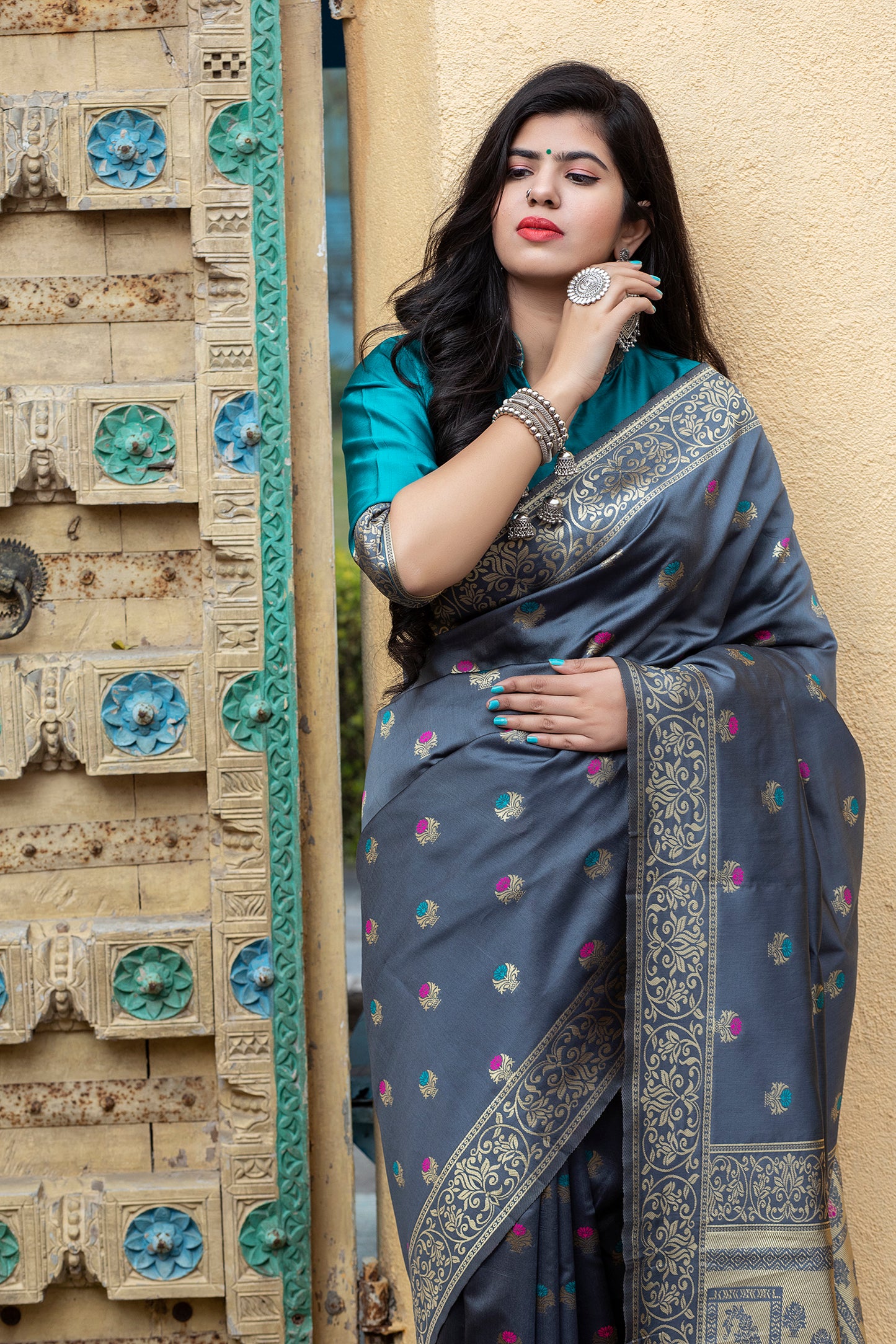 Grey Color Beautiful Banarasi Weaving Silk Party Wear Saree