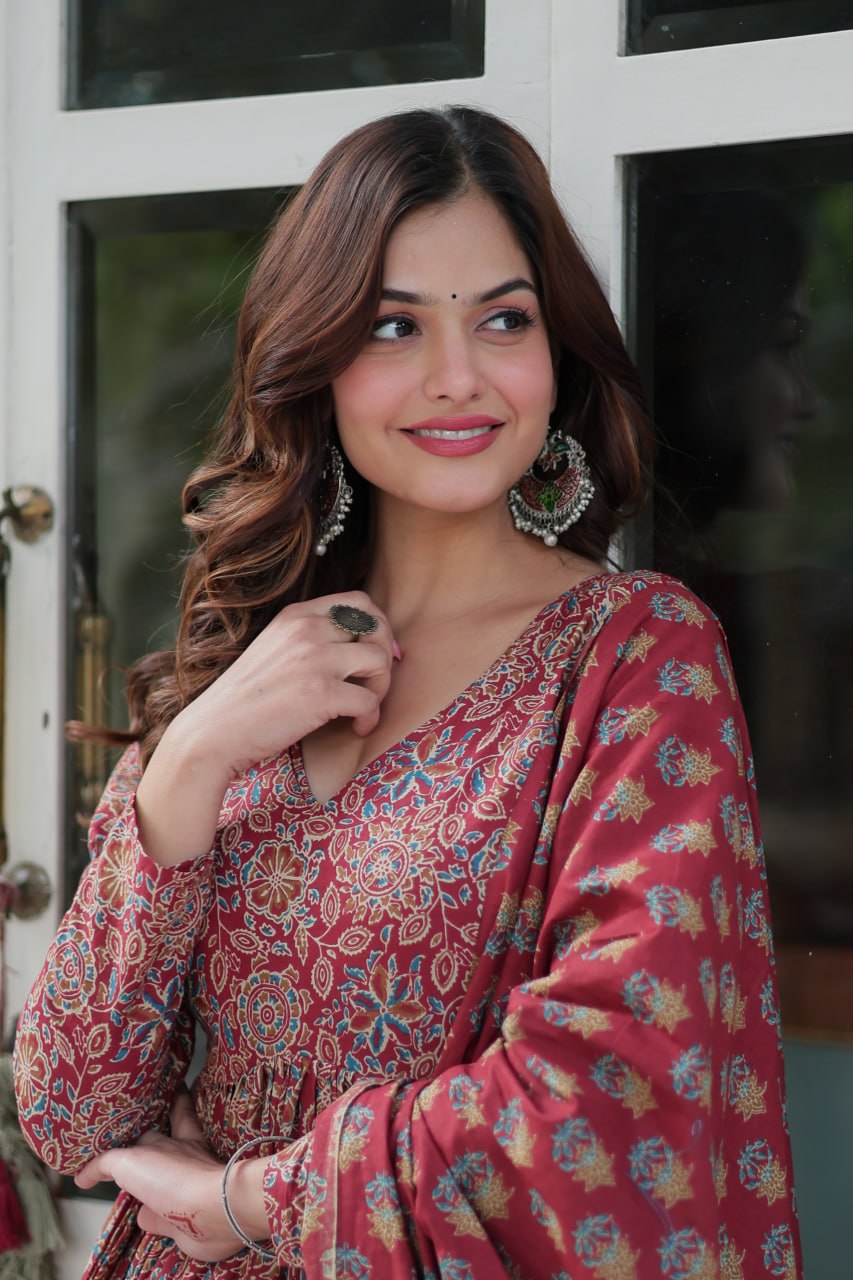 Maroon Pure Cotton Readymade Kurti With Pant Dupatta Set