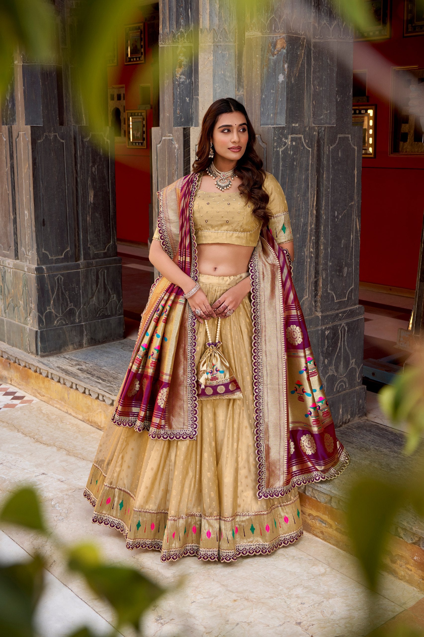 Cream Simmer Organza Lehenga Choli with Zari Weaving & Lace Border – Designer Wedding & Festive Wear Lehenga