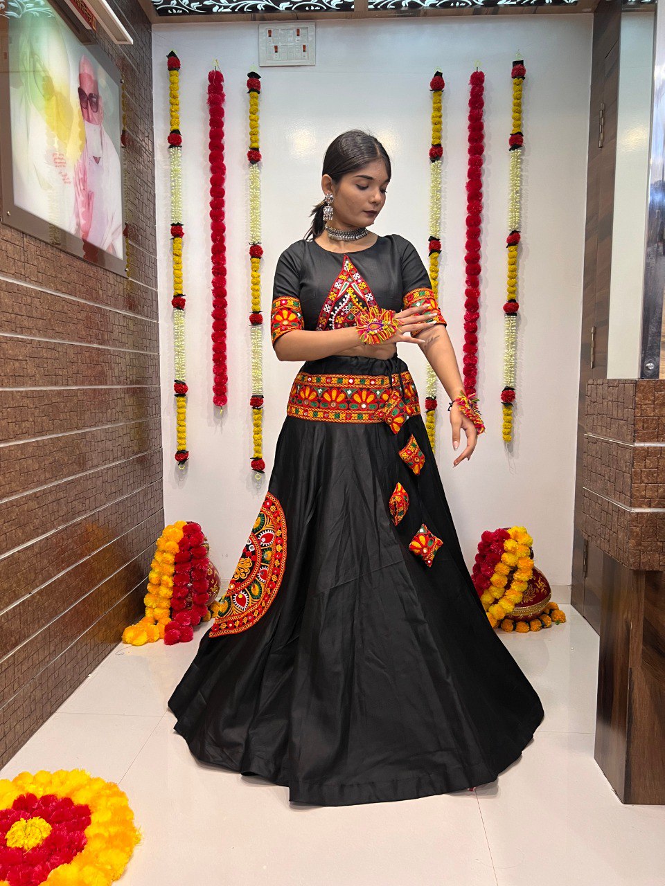 Black Cotton Silk Gamthi Work Butta Lace Work Navratri Lehenga Choli
