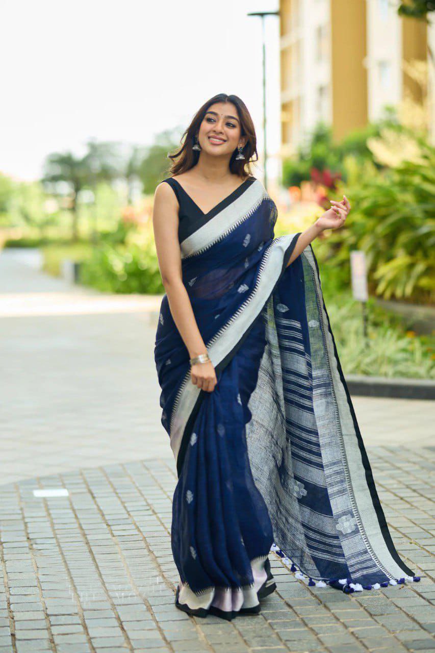 Navy Blue Lilan Cotton With Digital Print Elegant Saree