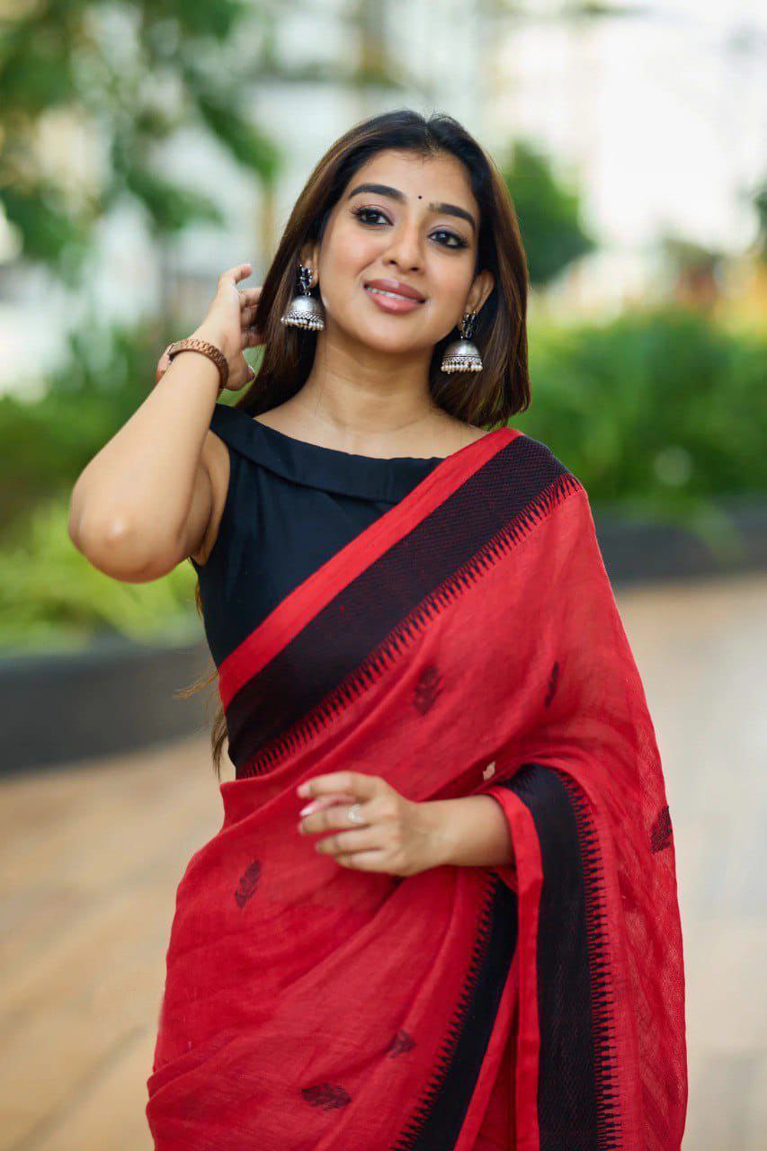 Red Lilan Cotton With Digital Print Elegant Saree