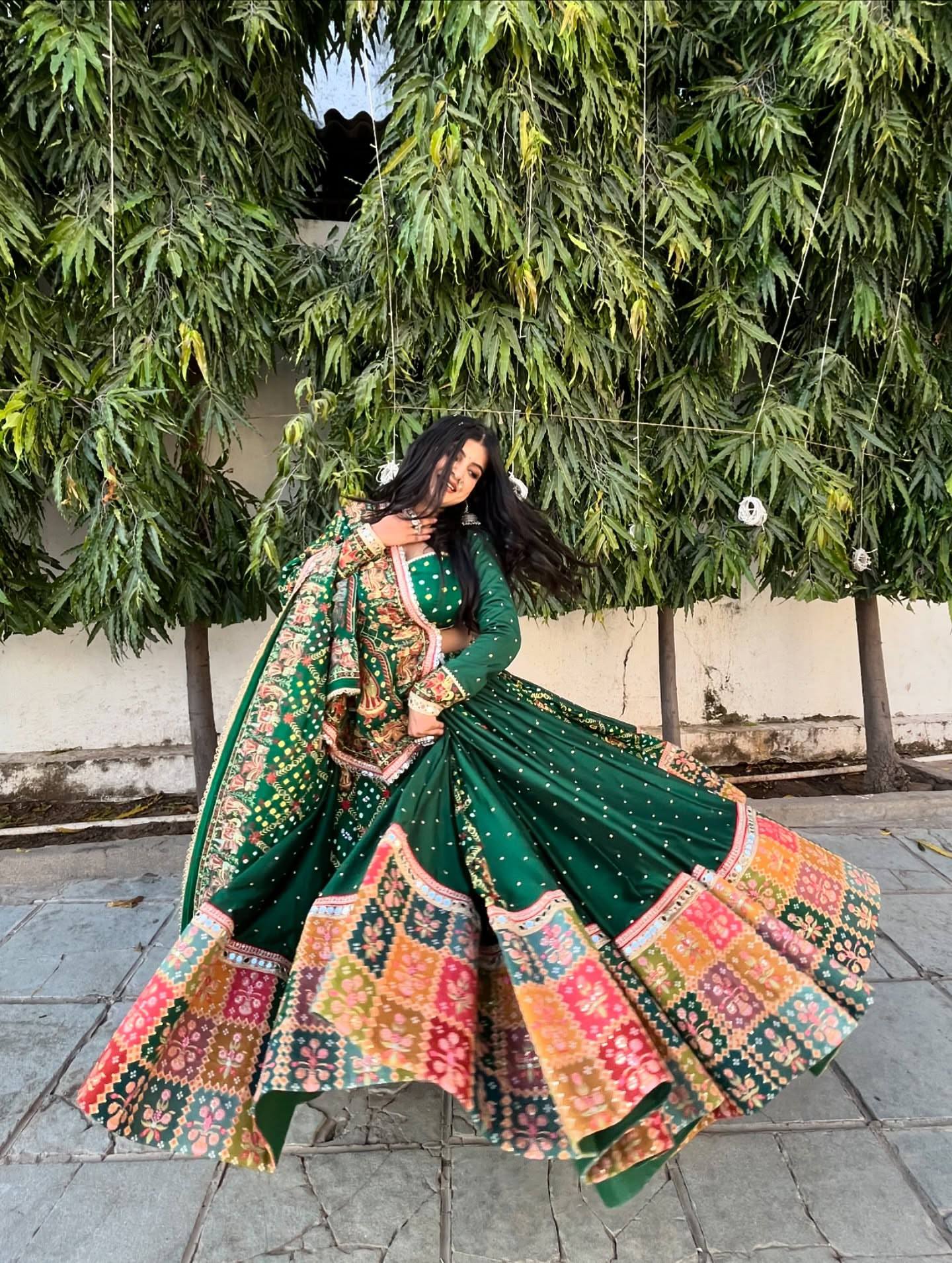 Emerald Green Heavy Muslin Cotton Real Mirror Work Navratri Chaniya Choli Set With Canvas Patta Border