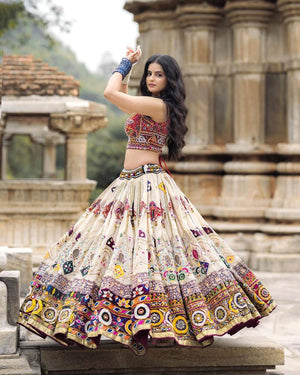 White Kutchi embroidered choli with mirror and thread work
