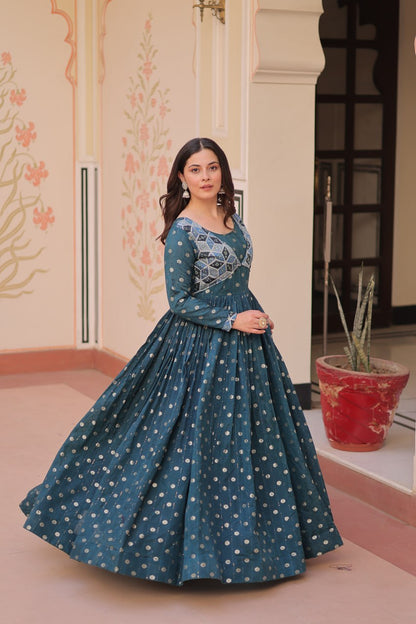 Rama Staple Jequard Weaving Work Gown