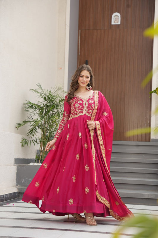 Pinl Star Georgette With Sequins Zari Embroidered Work Gown