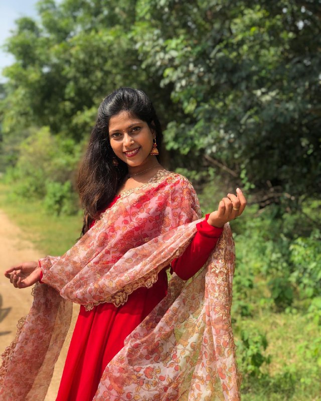 Red Blooming Georgette Plain Work Gown With Dupatta