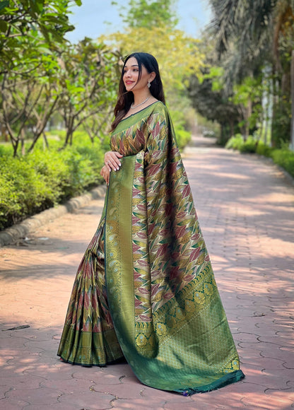 Bee Green Kanjivaram Silk Saree With Intricate Blouse Piece