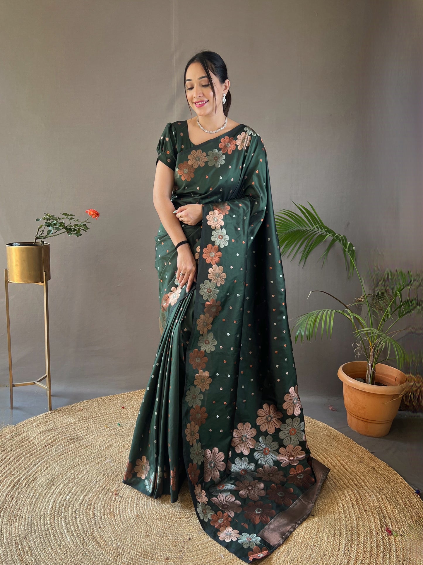 Bottel Green Pure Soft Silk Weaving Jacquard Jari Ethnic Saree