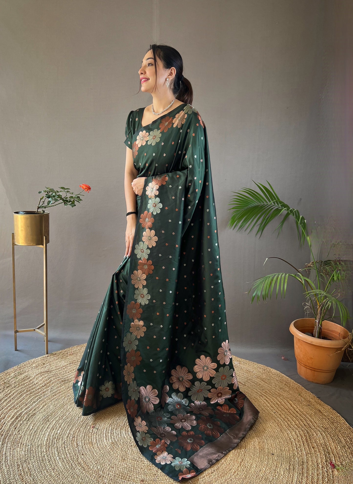 Bottel Green Pure Soft Silk Weaving Jacquard Jari Ethnic Saree