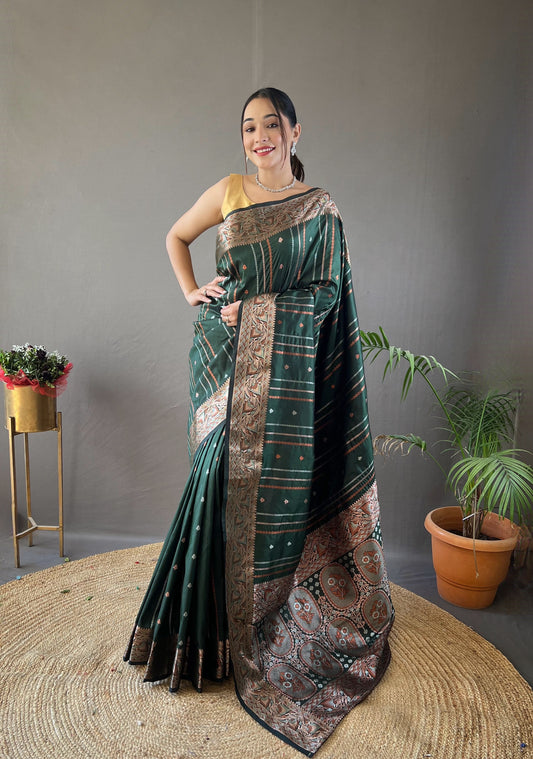 Green Zari Woven Lining Zari Weaving Design Banarasi Saree