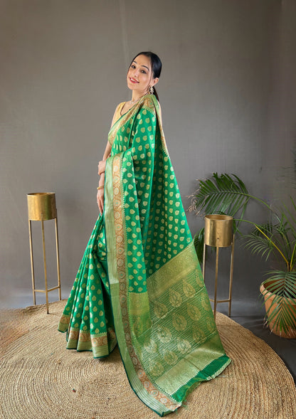 Green Soft Silk Rich Pallu Woven Saree