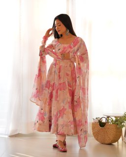 PINK HEAVY PURE FOX GEORGETTE MULTI FLORAL PRINT SALWAR SUIT