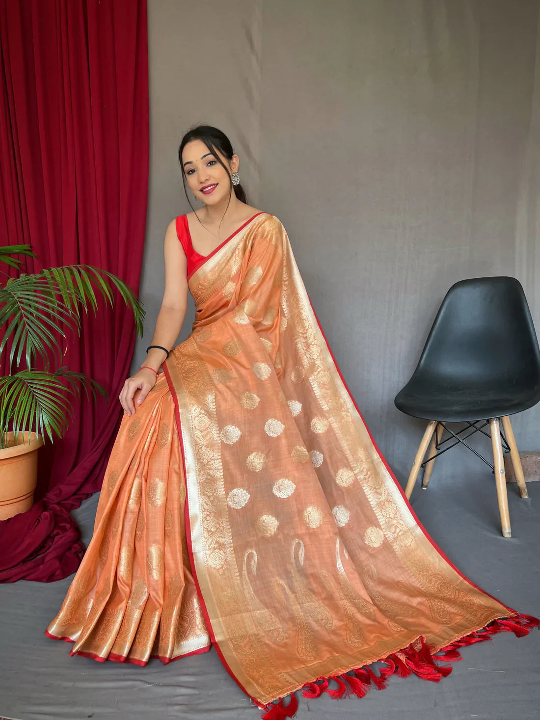 Beautiful Kanika Cotton Silk Woven Saree Peach