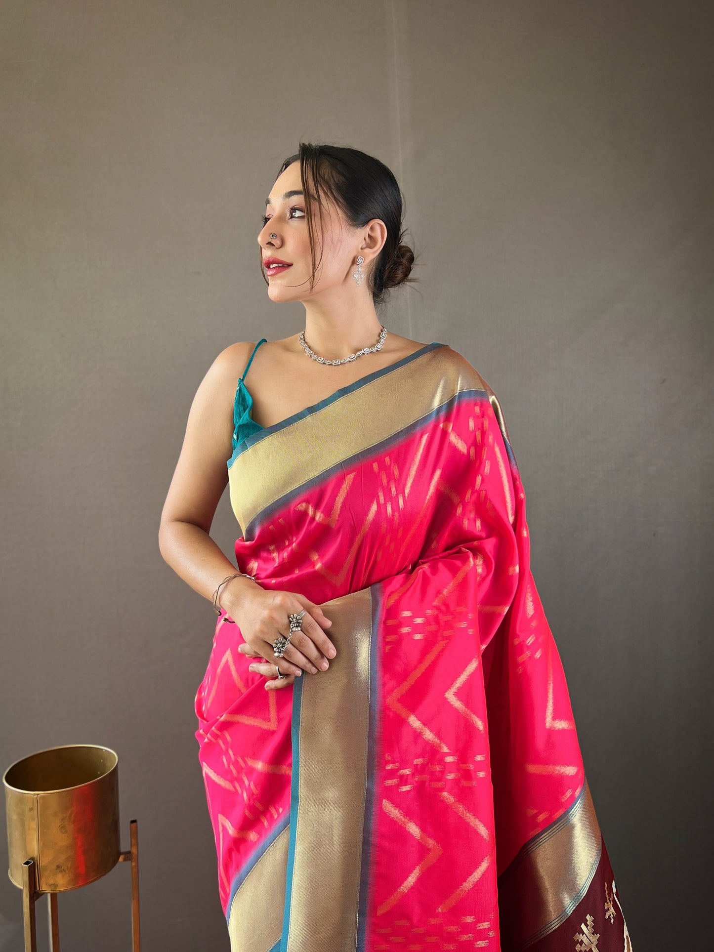 Pink Zig Zag Viscose Zari Design Soft Banarasi Silk Saree