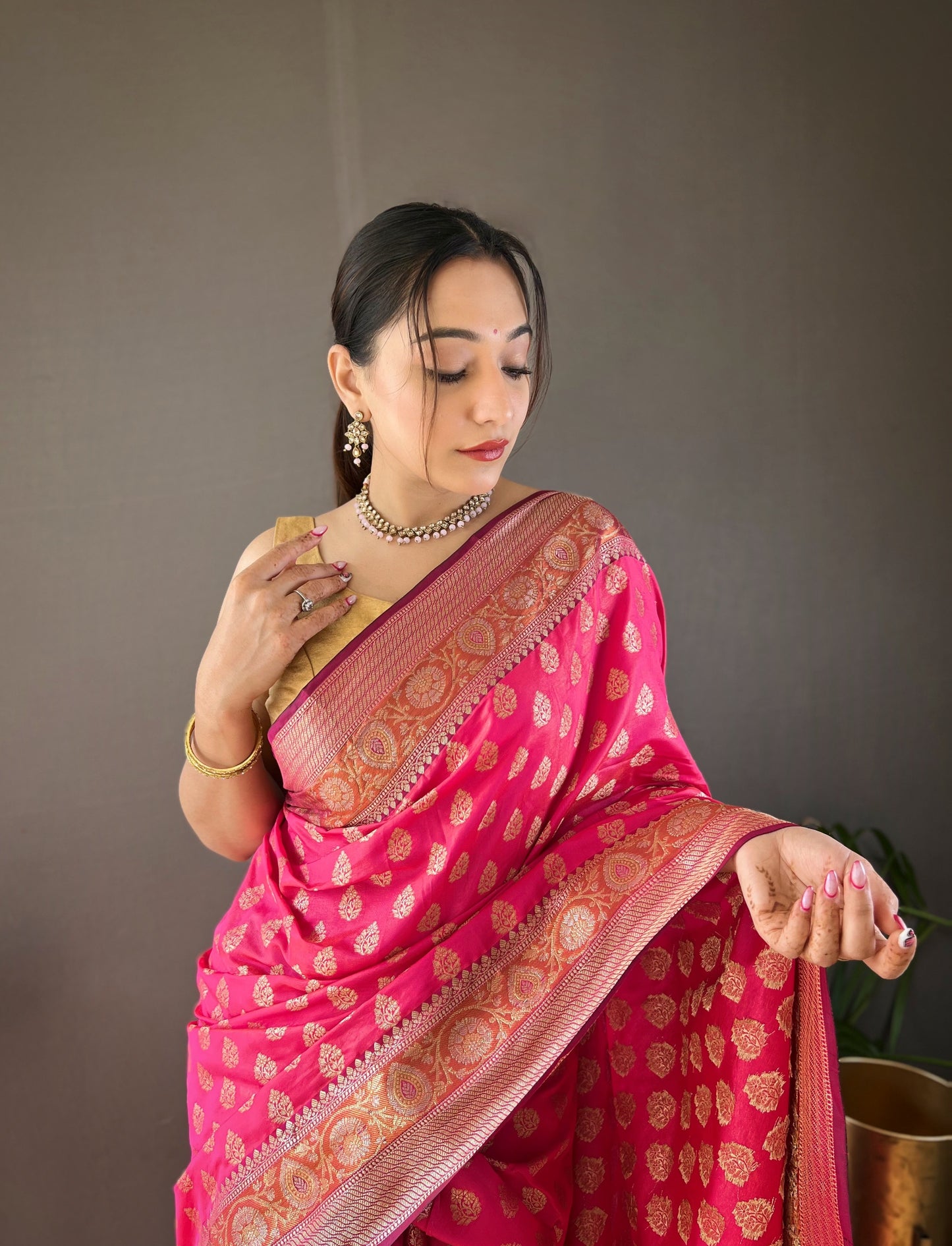 Pink Soft Silk Rich Pallu Woven Saree