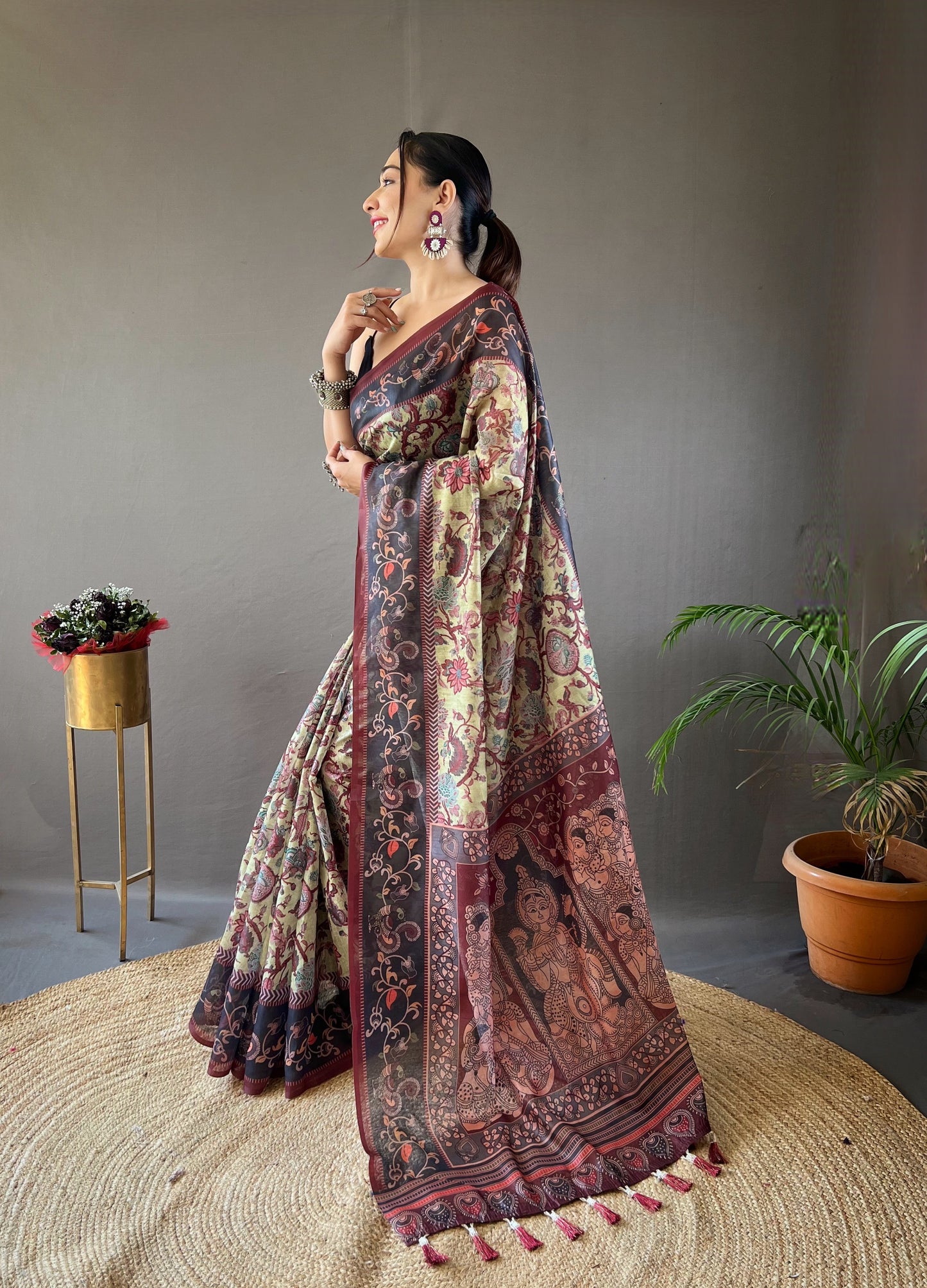 Pista Italian Digital Print Cotton Weaves Saree