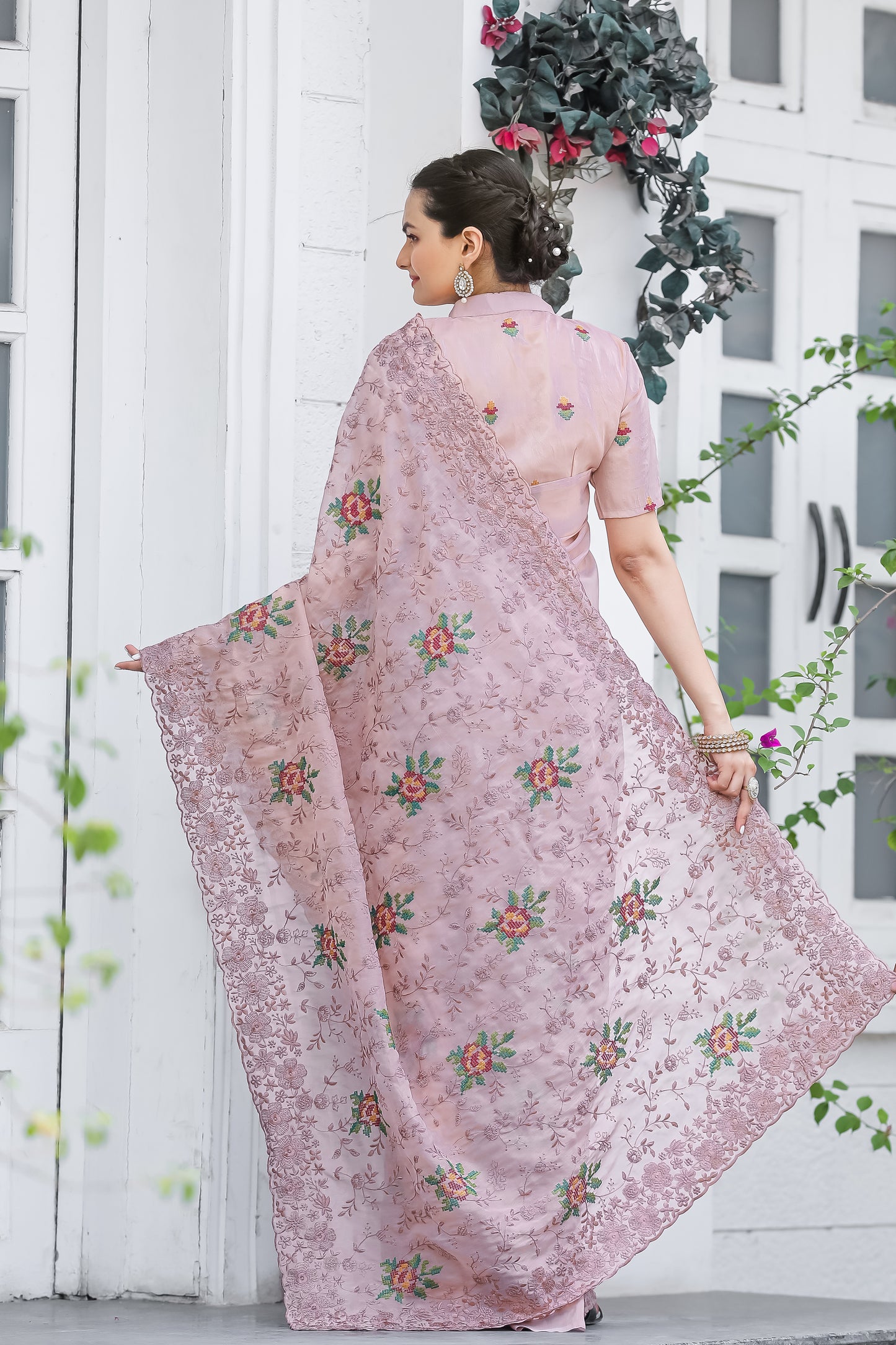 Oyster Pink Chiffon Saree With Flower Embroidery And Cut work