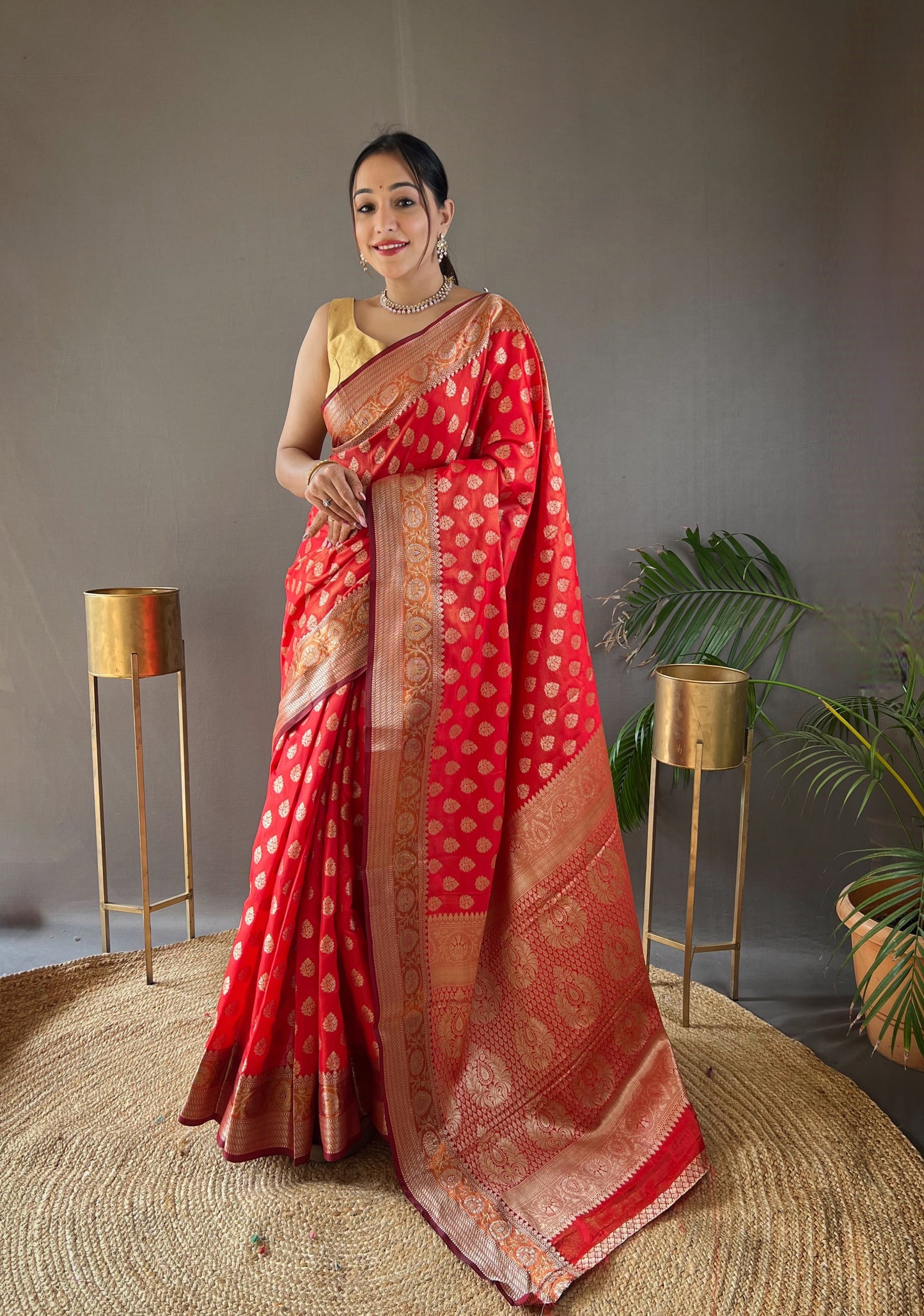 Red Soft Silk Rich Pallu Woven Saree