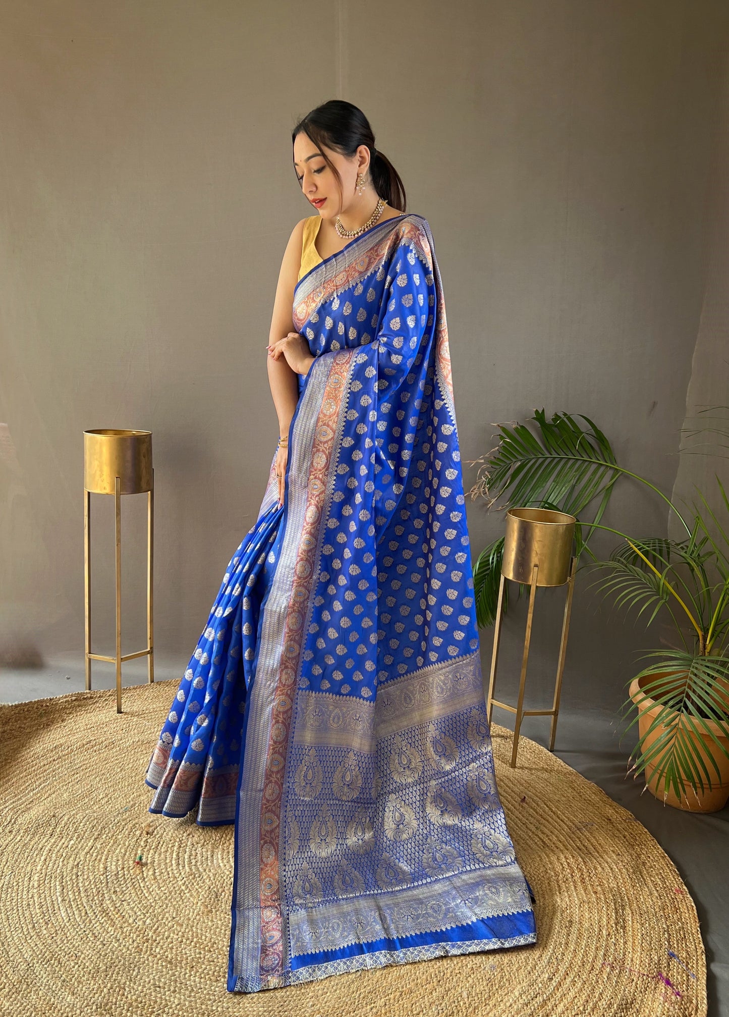 Royal Blue Soft Silk Rich Pallu Woven Saree