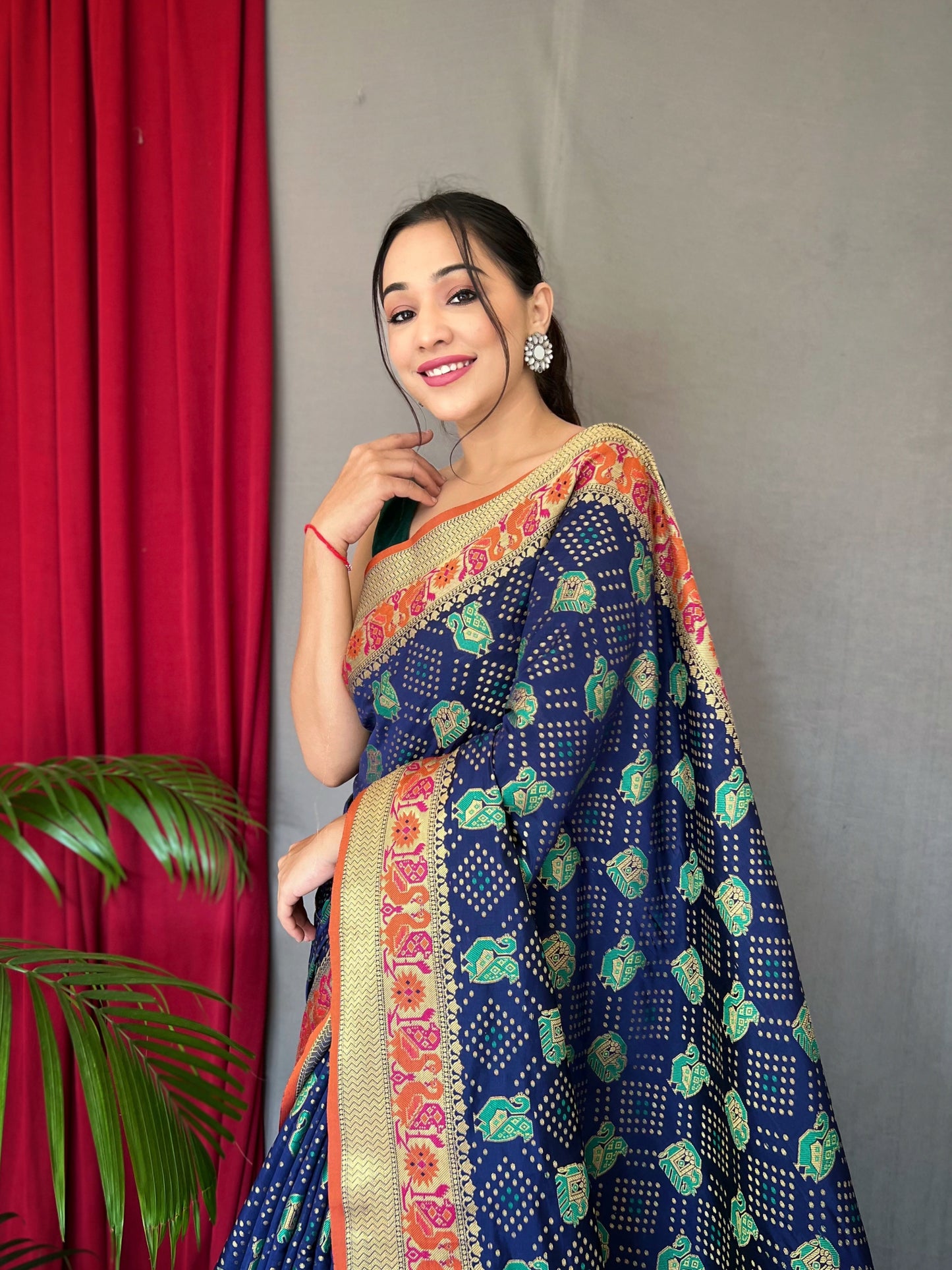 Navy Blue Kachii Patola Weaving Saree With Meenakari Border Saree