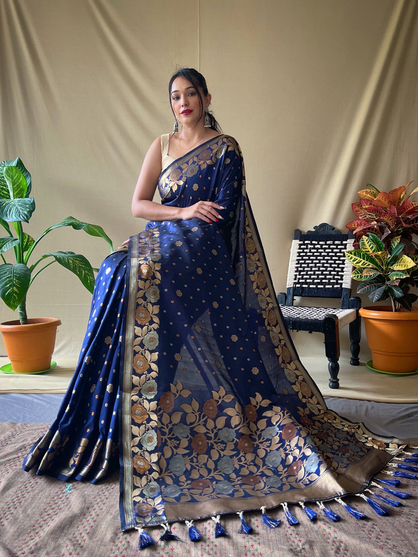 Navy Blue Soft Silk Gold Zari Weaving All Over Having Rich Weaving Saree