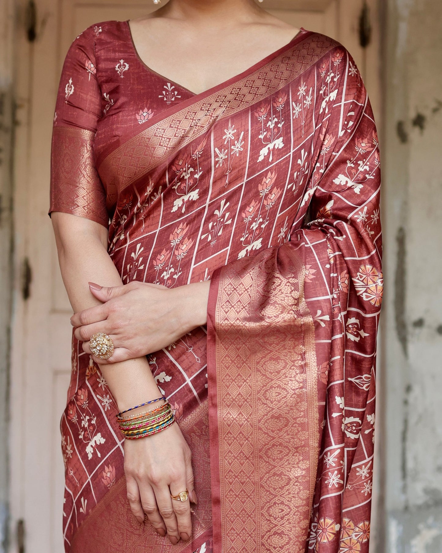 PURE SILK DIGITALLY PRINTED SAREE WEAVED WITH GOLDEN ZARI COMES WITH TASSELS