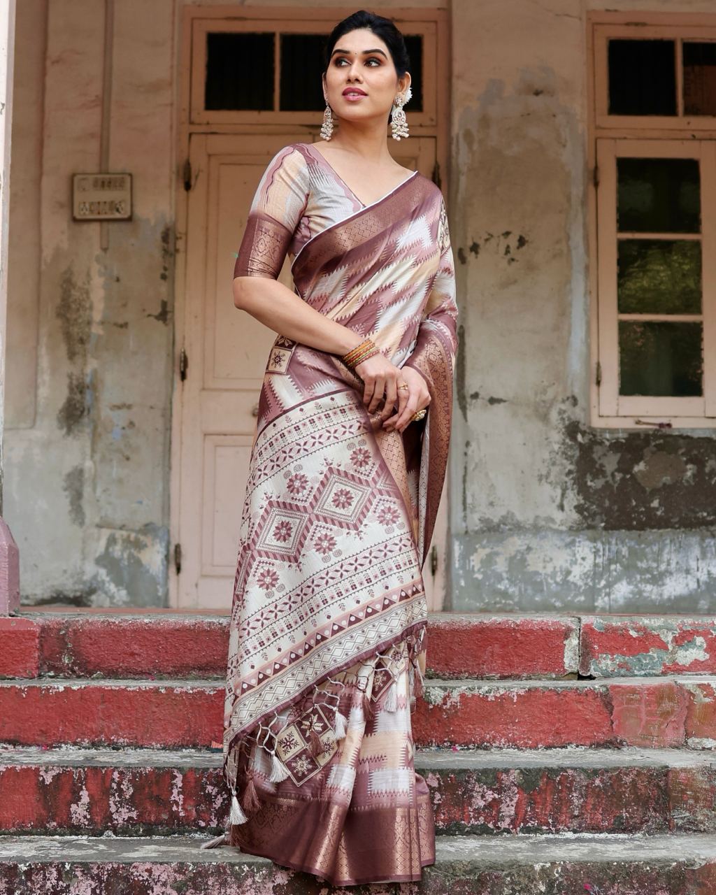 PURE SILK DIGITALLY PRINTED SAREE WEAVED WITH GOLDEN ZARI COMES WITH TASSELS