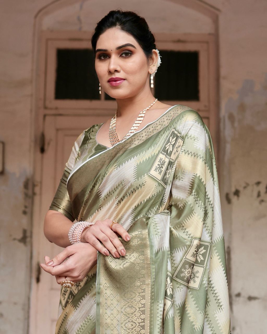 PURE SILK DIGITALLY PRINTED SAREE WEAVED WITH GOLDEN ZARI COMES WITH TASSELS